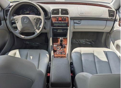 2002 Mercedes-Benz CLK-Class 320