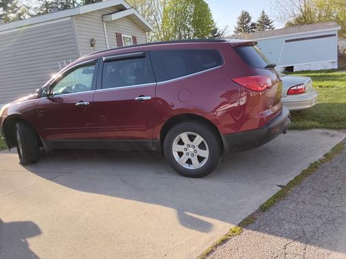 Red 2011 Chevrolet Traverse LT