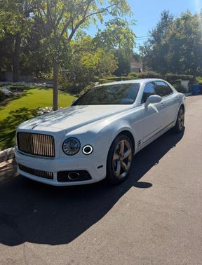 White 2017 Bentley Mulsanne Speed