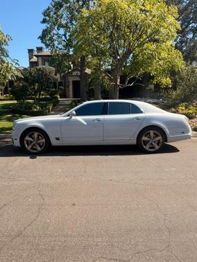 White 2017 Bentley Mulsanne Speed