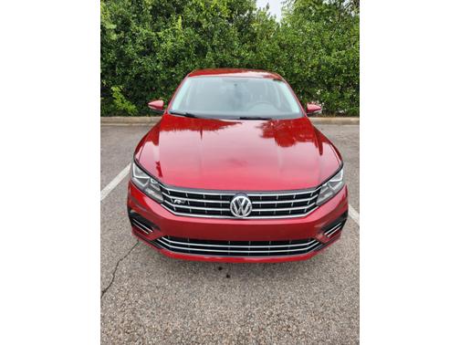2016 Volkswagen Passat 1.8T R-Line
