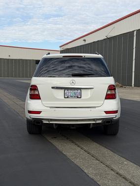 White 2009 Mercedes-Benz M-Class ML320 CDI Bluetec 4MATIC