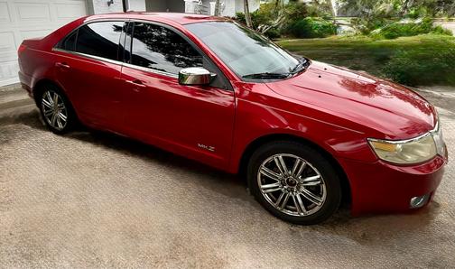 Red 2008 Lincoln MKZ Base