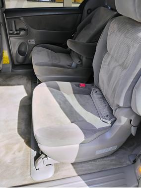 2009 Toyota Sienna LE