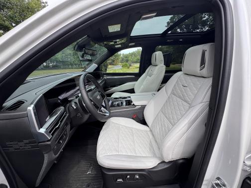 2025 Cadillac Escalade ESV V-Series