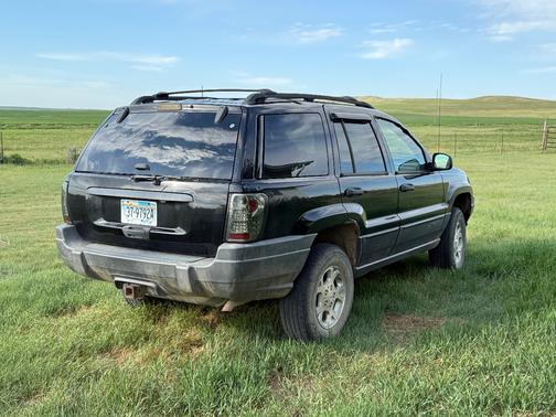 Black 2001 Jeep Grand Cherokee Laredo