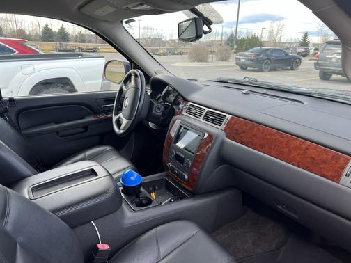 Blue 2011 Chevrolet Avalanche 1500 LT
