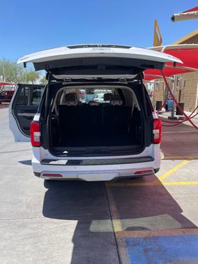 White 2024 Ford Expedition Max XLT