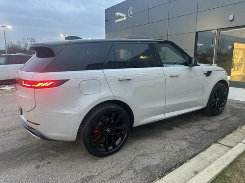 2025 Land Rover Range Rover Sport P400 Dynamic SE