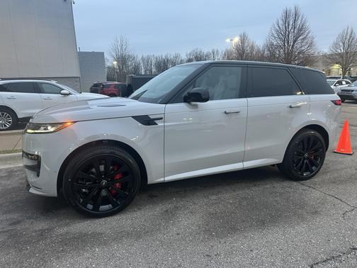 2025 Land Rover Range Rover Sport P400 Dynamic SE