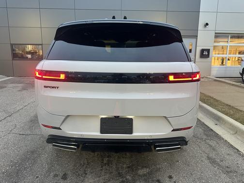 2025 Land Rover Range Rover Sport P400 Dynamic SE