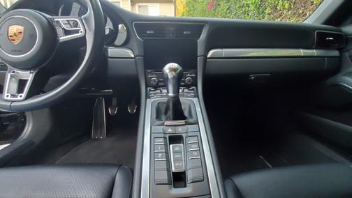 2017 Porsche 911 911 Carrera