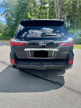 2021 Lexus LX 570 Three-Row