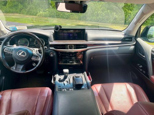 2021 Lexus LX 570 Three-Row