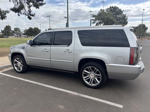 2014 Cadillac Escalade ESV Premium