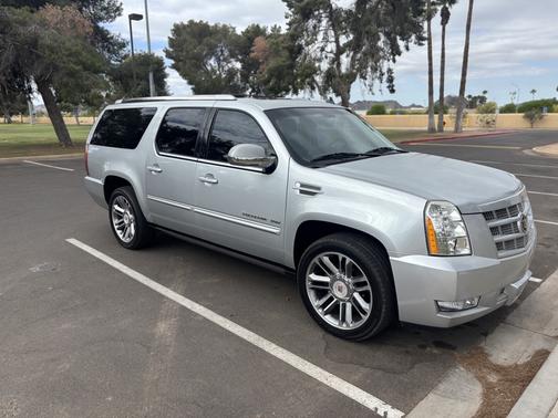 2014 Cadillac Escalade ESV Premium