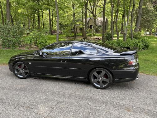 2006 Pontiac GTO Base
