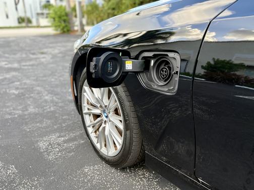Black 2024 BMW 330e Base