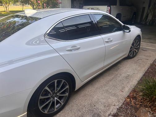 White 2017 Acura TLX V6 w/Advance Package