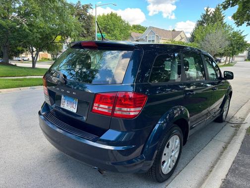 Blue 2014 Dodge Journey SE