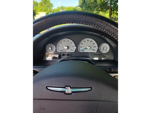 2004 Ford Thunderbird Deluxe