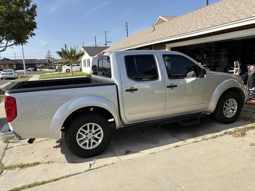 Silver 2019 Nissan Frontier SV