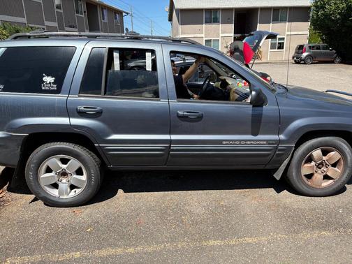 Blue 2001 Jeep Grand Cherokee Limited 4WD