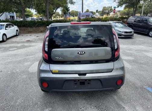 2016 Kia Soul Base