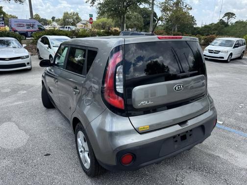 2016 Kia Soul Base