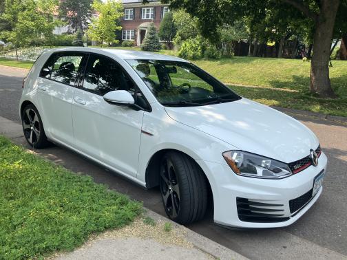 2016 Volkswagen Golf GTI 2.0T S 4-Door