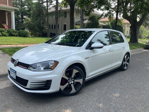 2016 Volkswagen Golf GTI 2.0T S 4-Door