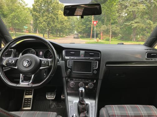 2016 Volkswagen Golf GTI 2.0T S 4-Door