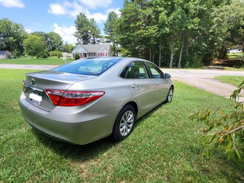 Beige 2016 Toyota Camry LE