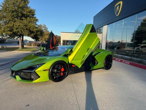2024 Lamborghini Revuelto Base