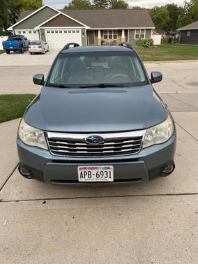 Green 2010 Subaru Forester 2.5 X Limited