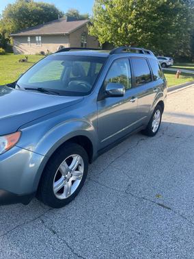 Green 2010 Subaru Forester 2.5 X Limited