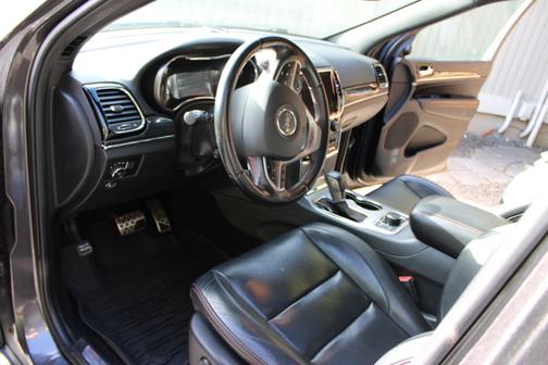 Gray 2019 Jeep Grand Cherokee Trailhawk