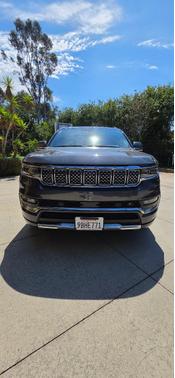 Gray 2022 Jeep Grand Wagoneer Series III