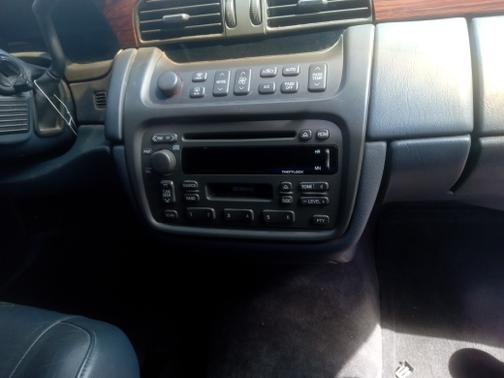 2005 Cadillac DeVille Base