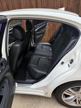 White 2015 INFINITI Q40 Base