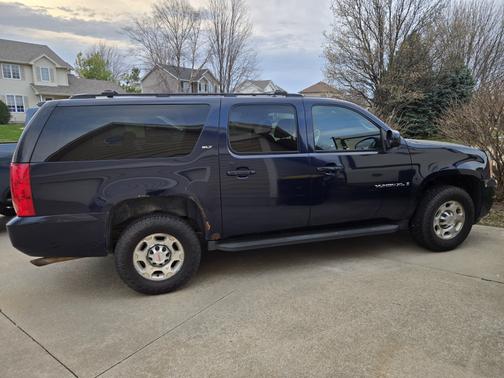 2009 GMC Yukon XL 2500 SLT1