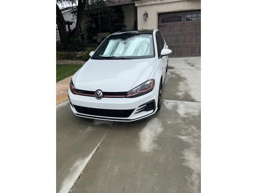 2018 Volkswagen Golf GTI 2.0T SE 4-Door