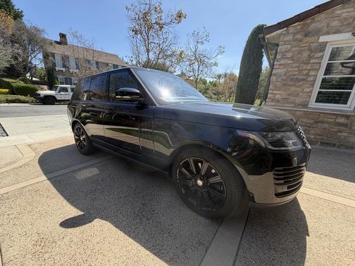 Black 2019 Land Rover Range Rover 3.0L V6 Supercharged HSE
