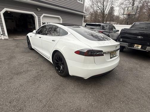 2020 Tesla Model S Long Range Plus
