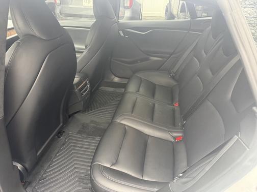 2020 Tesla Model S Long Range Plus