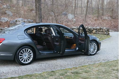 2017 BMW 740e xDrive iPerformance