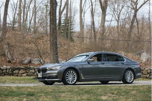 2017 BMW 740e xDrive iPerformance
