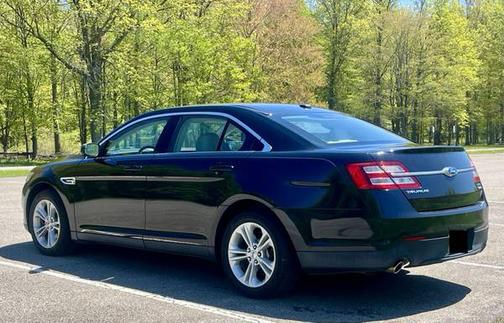 2015 Ford Taurus SEL