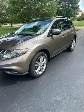 Brown 2011 Nissan Murano LE