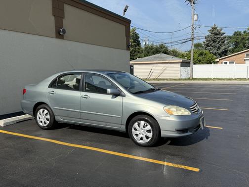 2004 Toyota Corolla LE